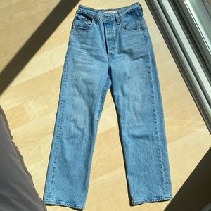 levi’s ribcage straight ankle